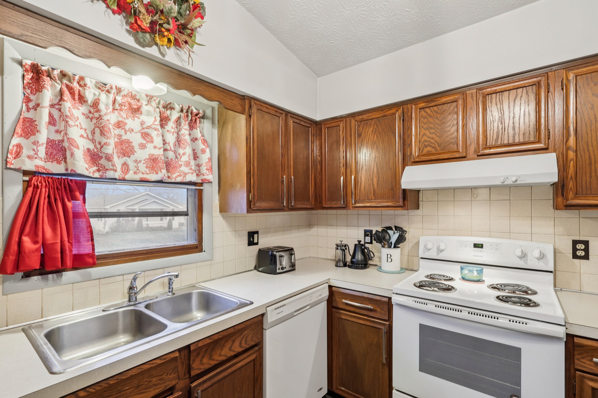 Benton St-S2911-017.jpg