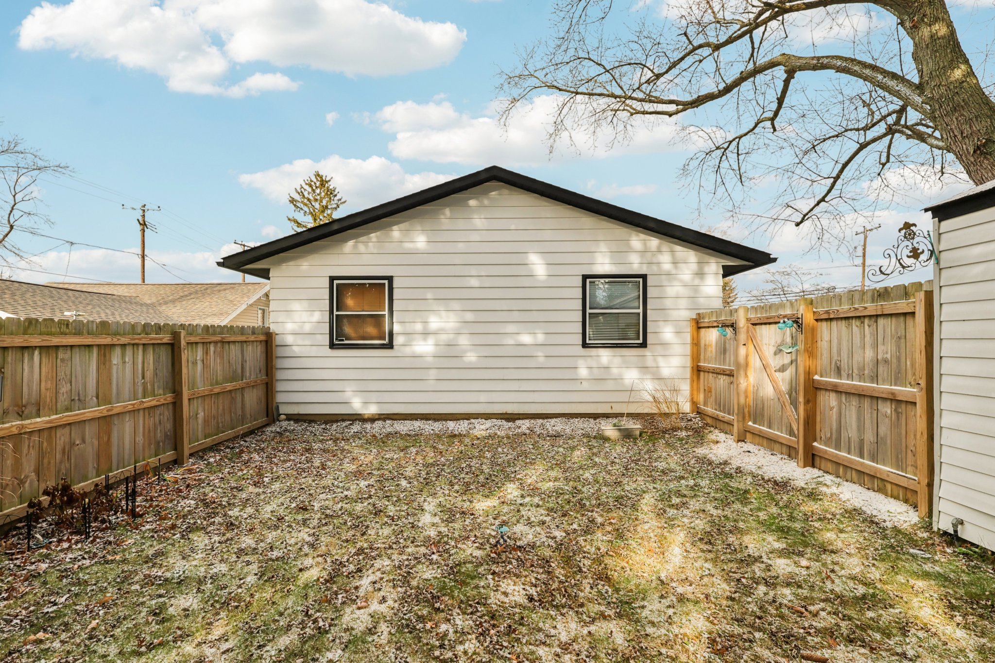 Benton St-S2911-043.jpg