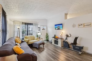 Benton St-S2911-011.jpg