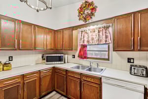 Benton St-S2911-018.jpg