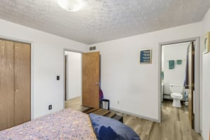 Benton St-S2911-026.jpg