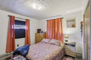 Benton St-S2911-027.jpg