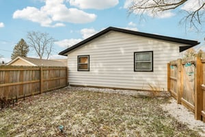 Benton St-S2911-044.jpg