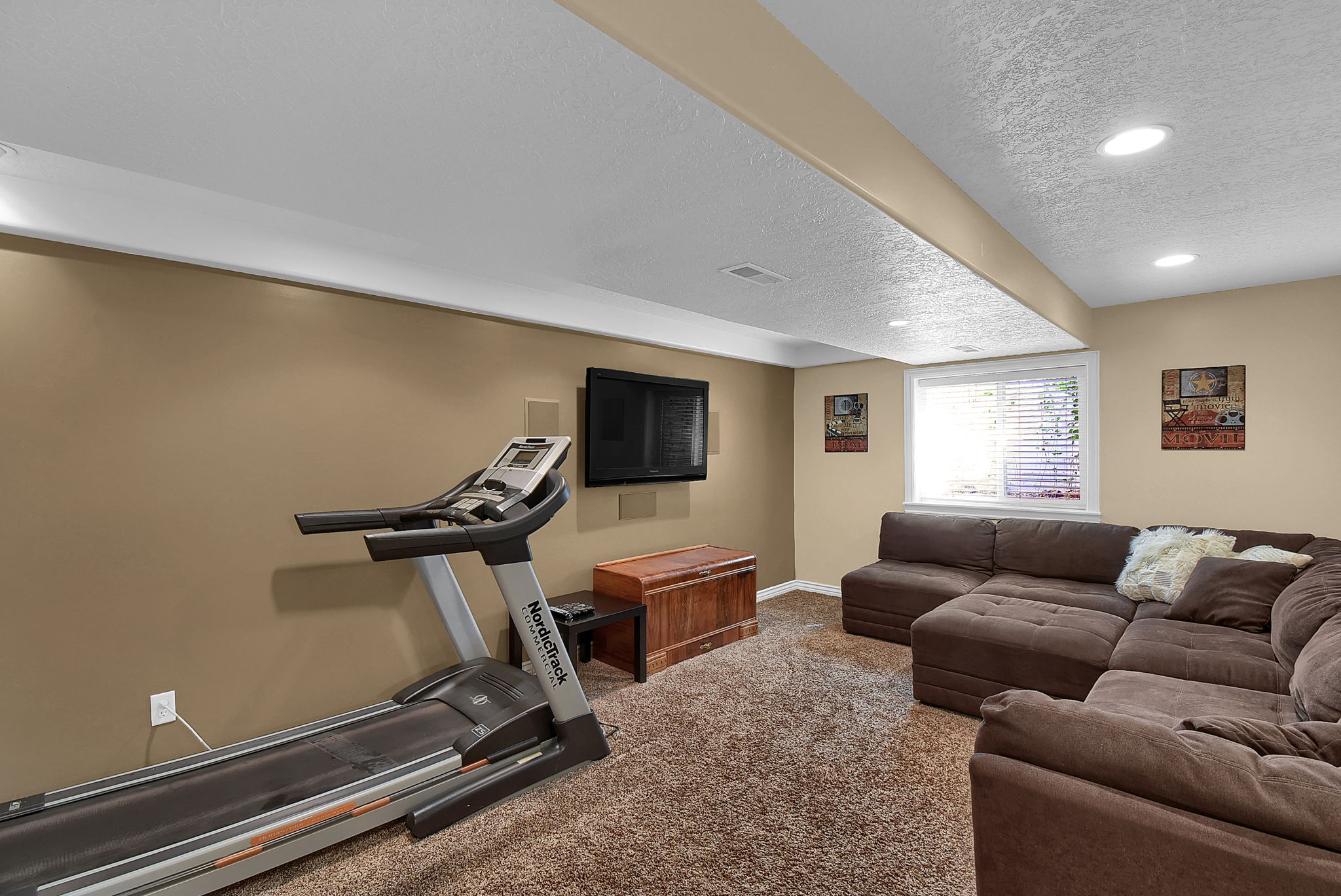  1240 E Sandy Ridge Dr,, Sandy, UT 84094, US Photo 15