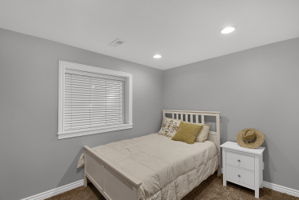  1240 E Sandy Ridge Dr,, Sandy, UT 84094, US Photo 15