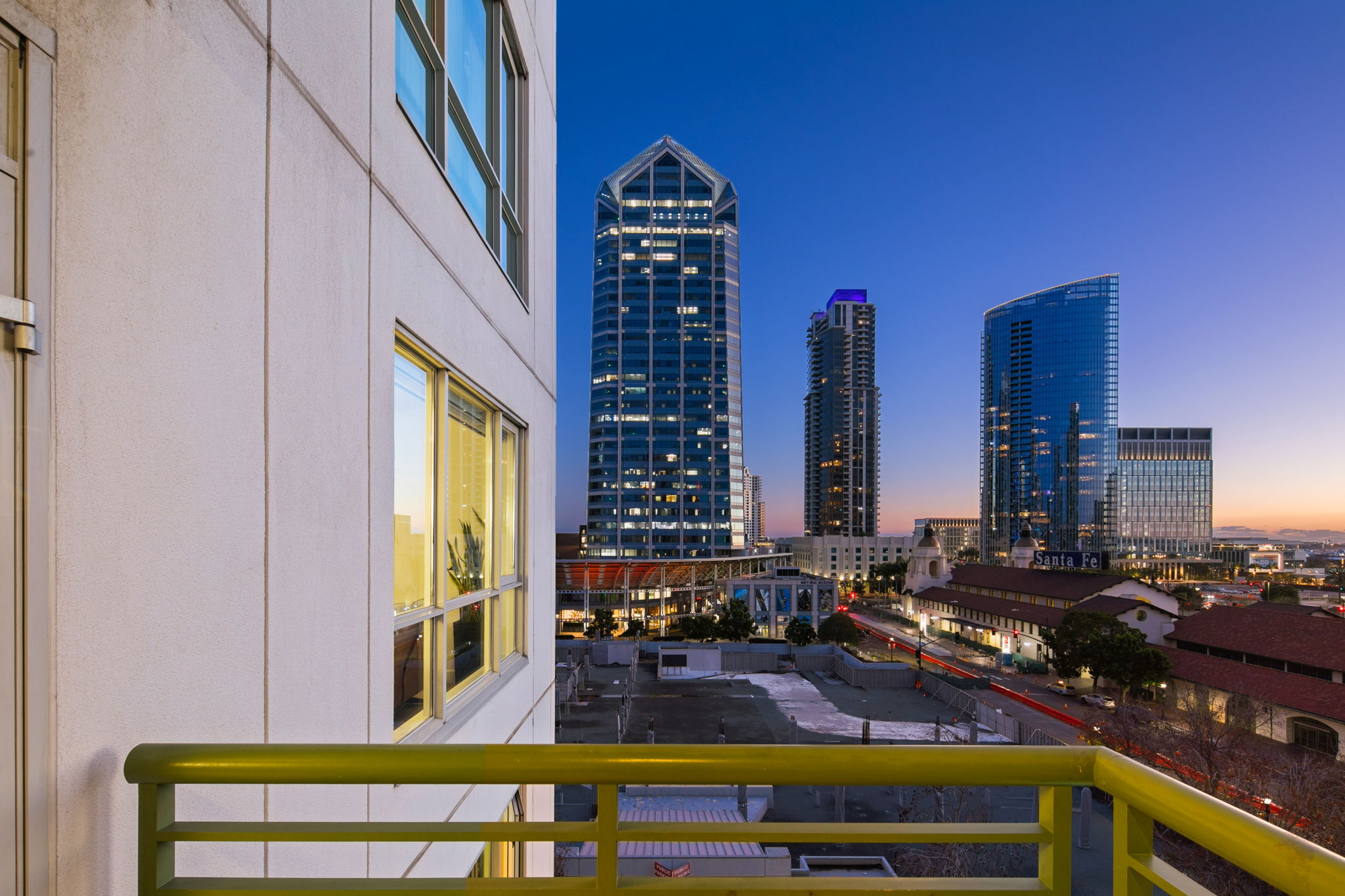 1240 India St 703-131