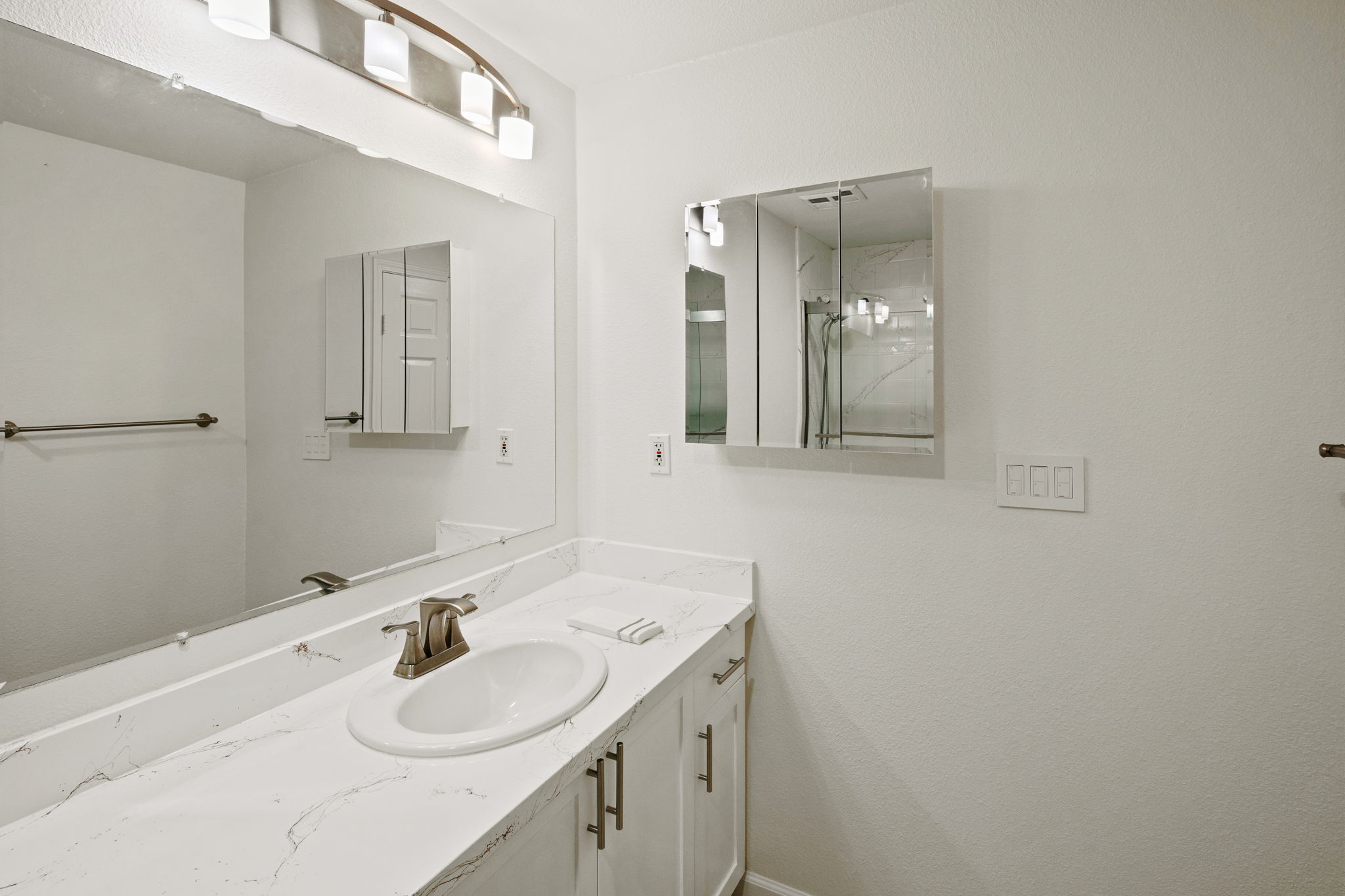 1240 India St 703-76