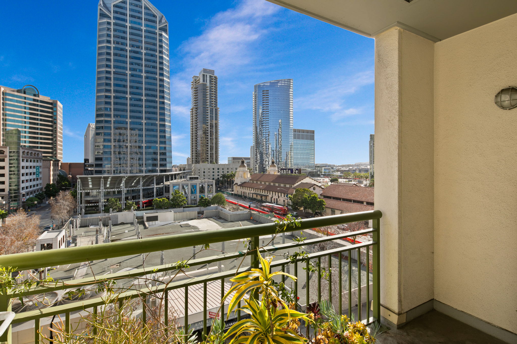 1240 India St 703-61