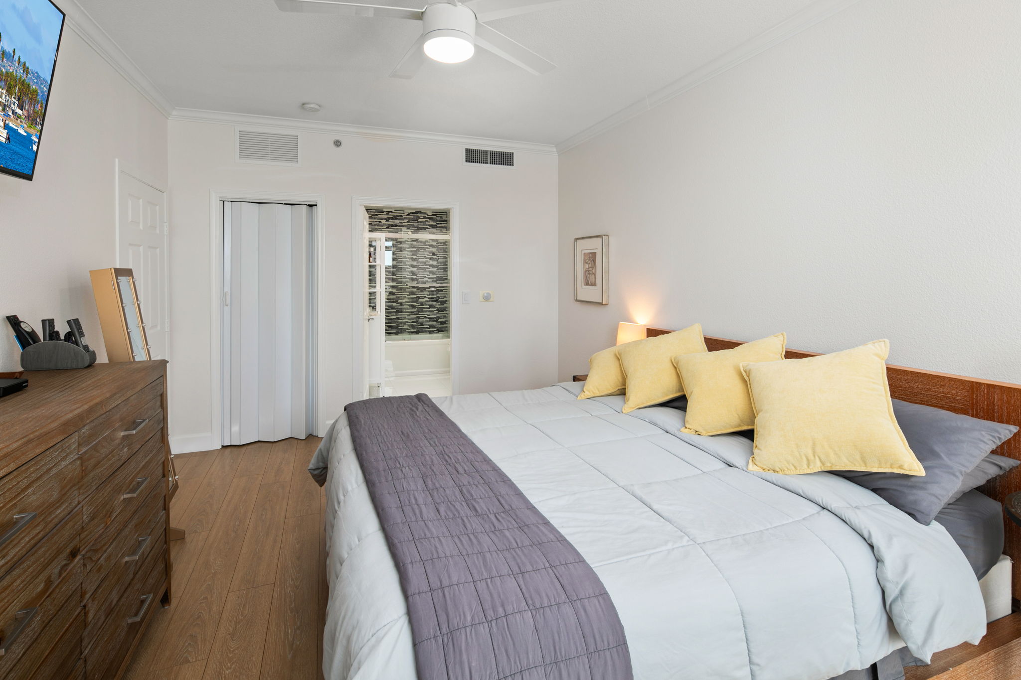 1240 India St 703-60