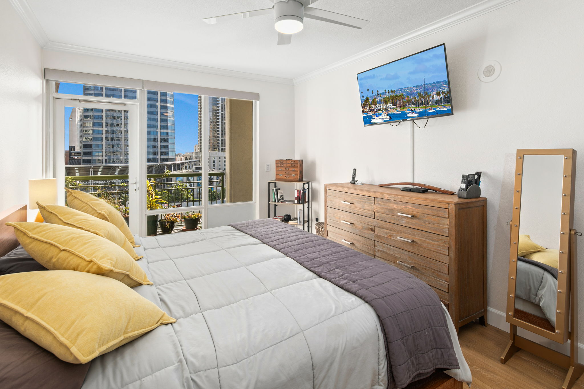 1240 India St 703-56