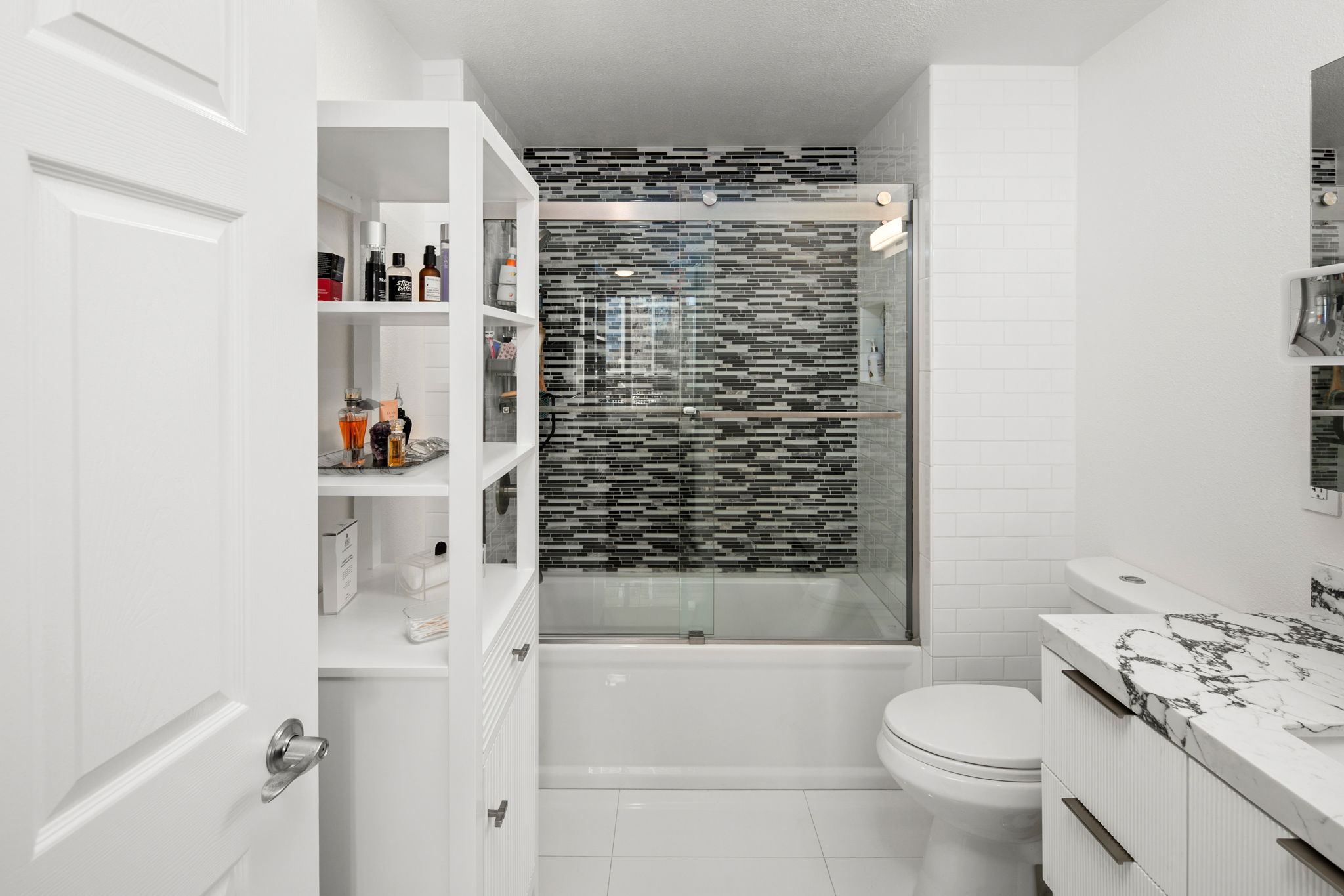 1240 India St 703-55