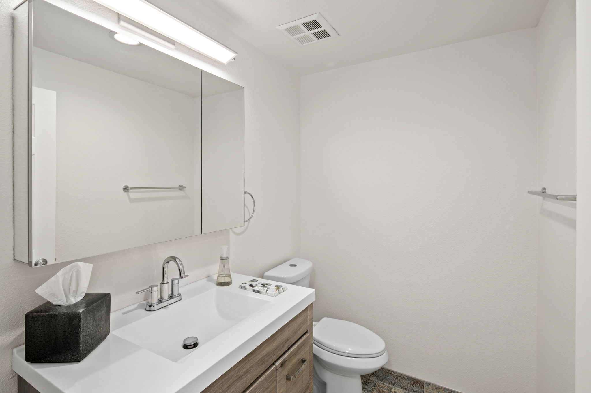 1240 India St 703-28