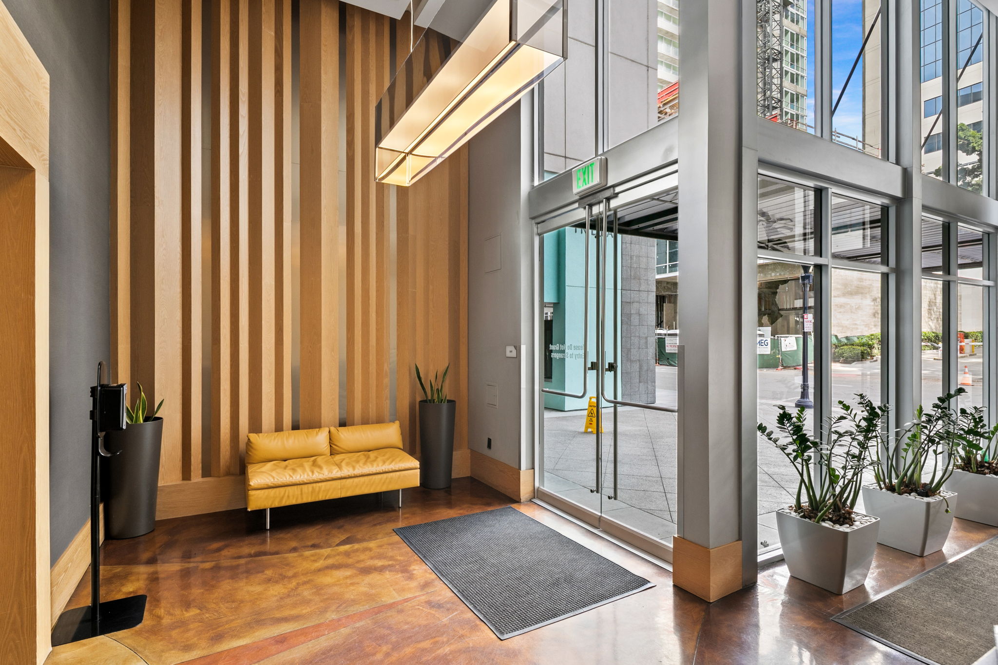 1240 India St 703-10