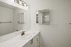 1240 India St 703-76