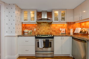 Lightening in upper cabinets
