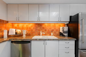 Under cabinet lighting