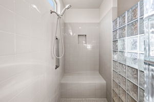 Primary Bathroom (2)