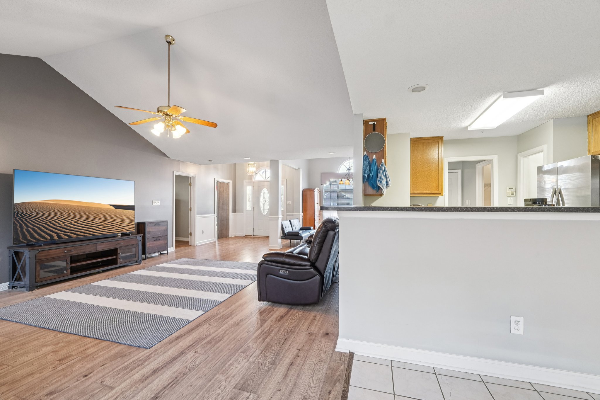 Sandringham Pl-S1301-018.jpg