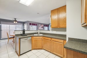 Sandringham Pl-S1301-024.jpg