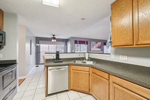 Sandringham Pl-S1301-025.jpg