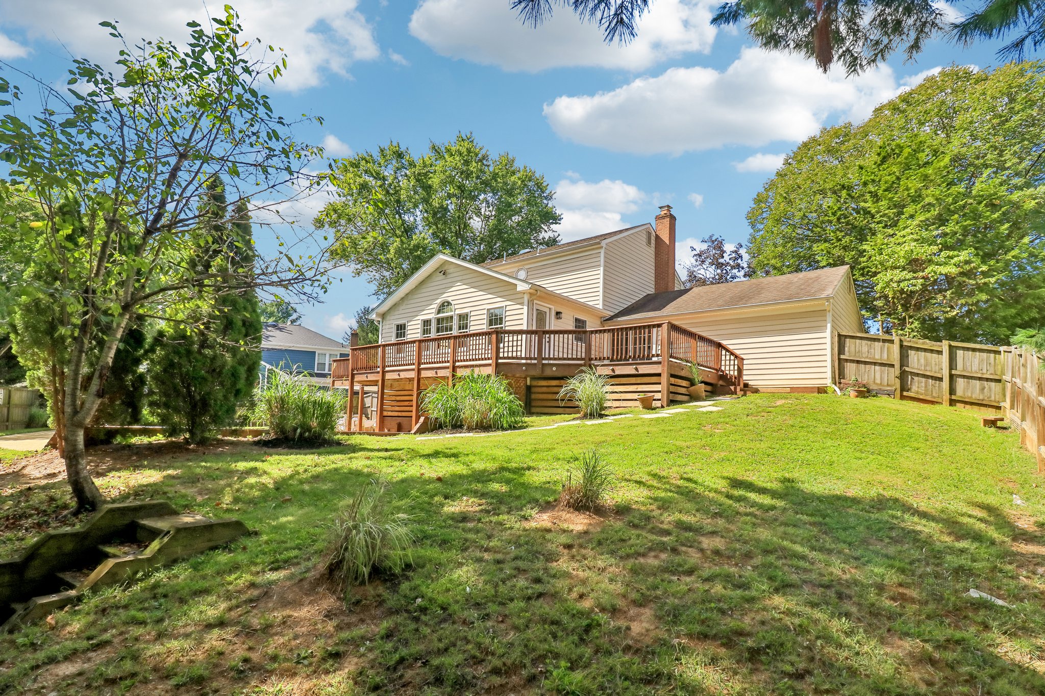 Triple Crown Rd-S1509-087.jpg