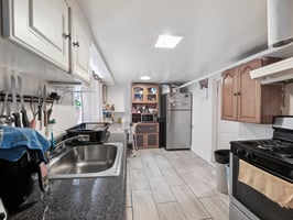 Taylor Ave-0905-012.jpg