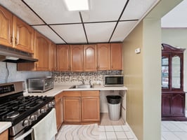 Taylor Ave-0905-015.jpg