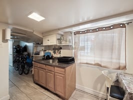 Taylor Ave-0905-022.jpg