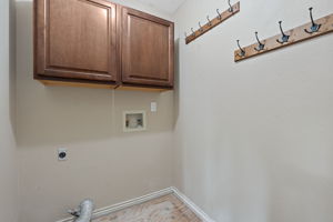  Photo 31