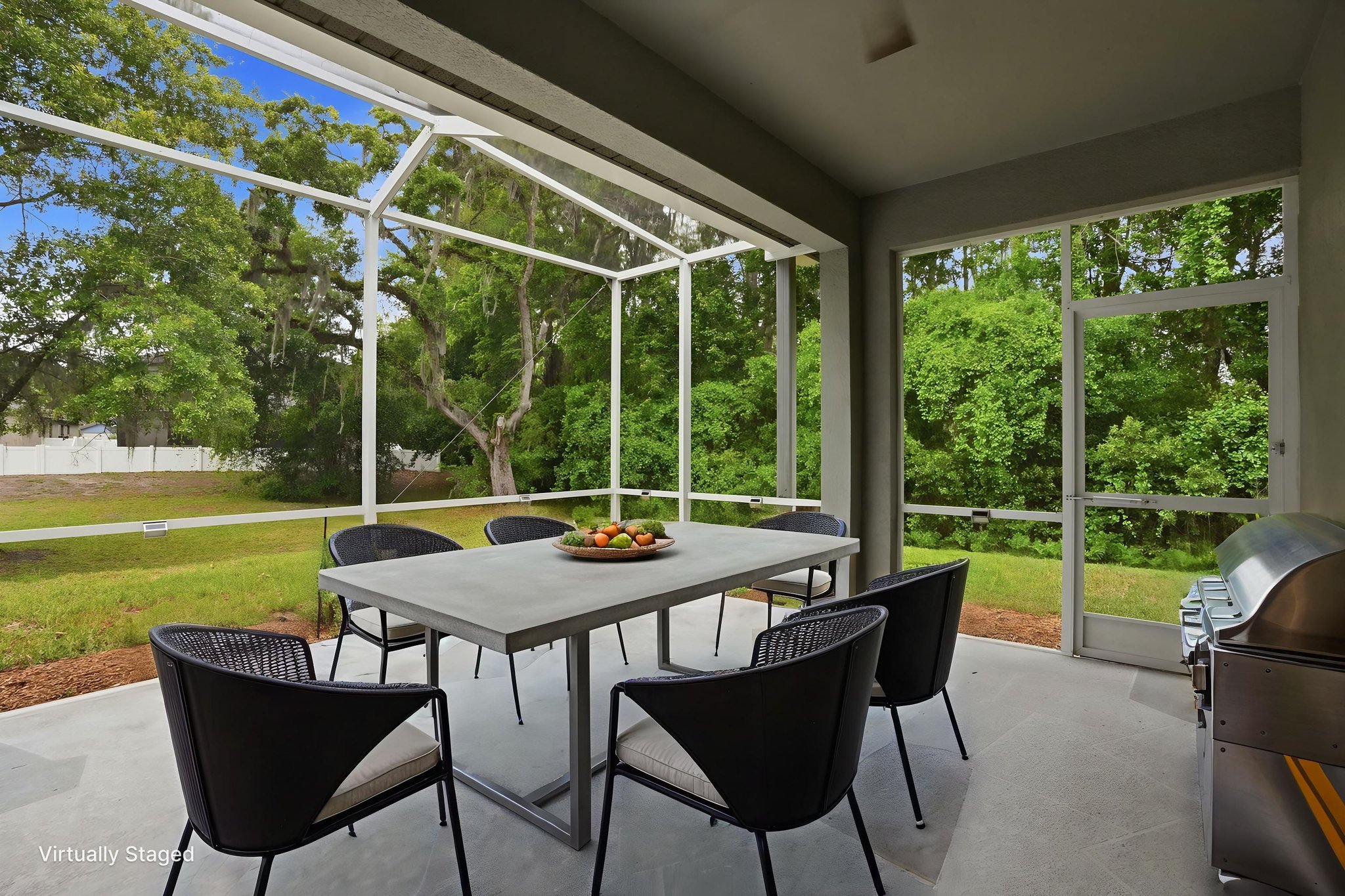 044_DSC09947 virtually staged.jpeg