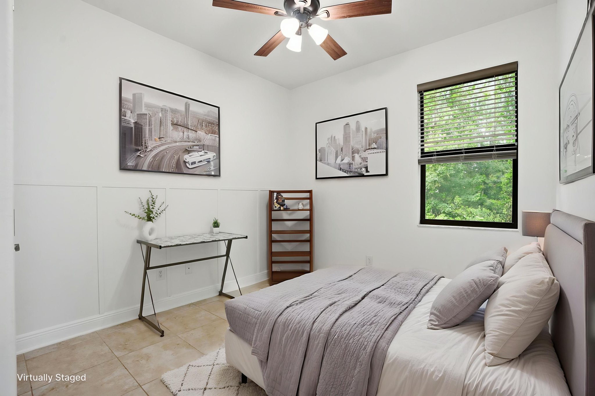 025_DSC09839 virtually staged.jpeg