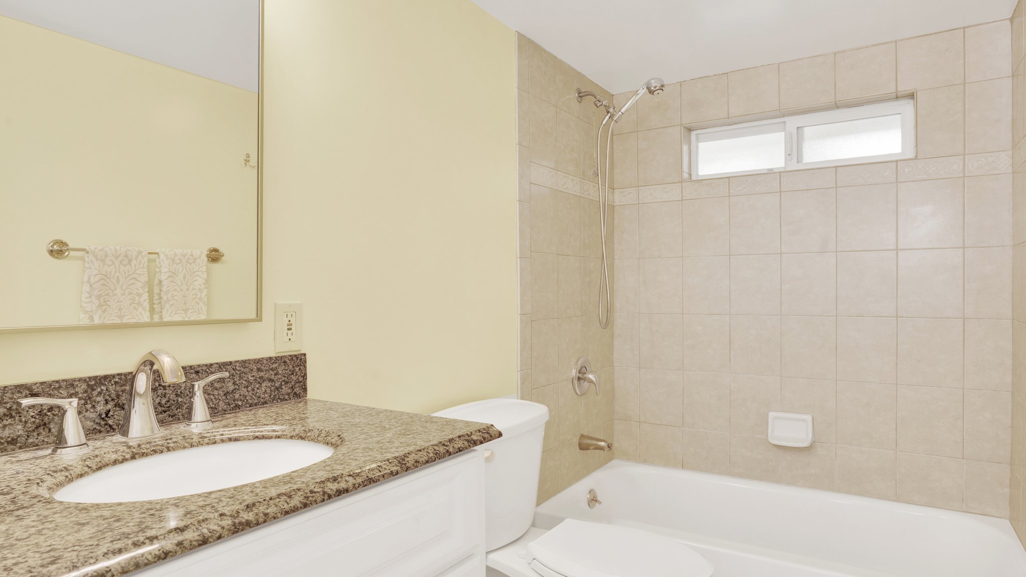 Bathroom/Granite Counter