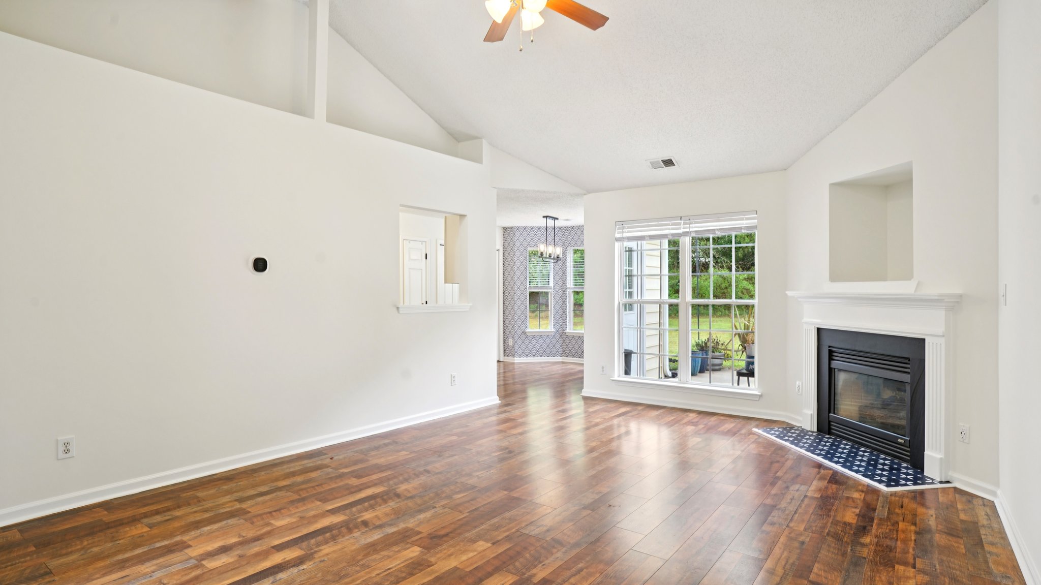Bravington Rd-S0609-007.jpg