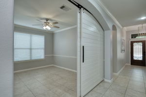 Front Hall/Flex Space