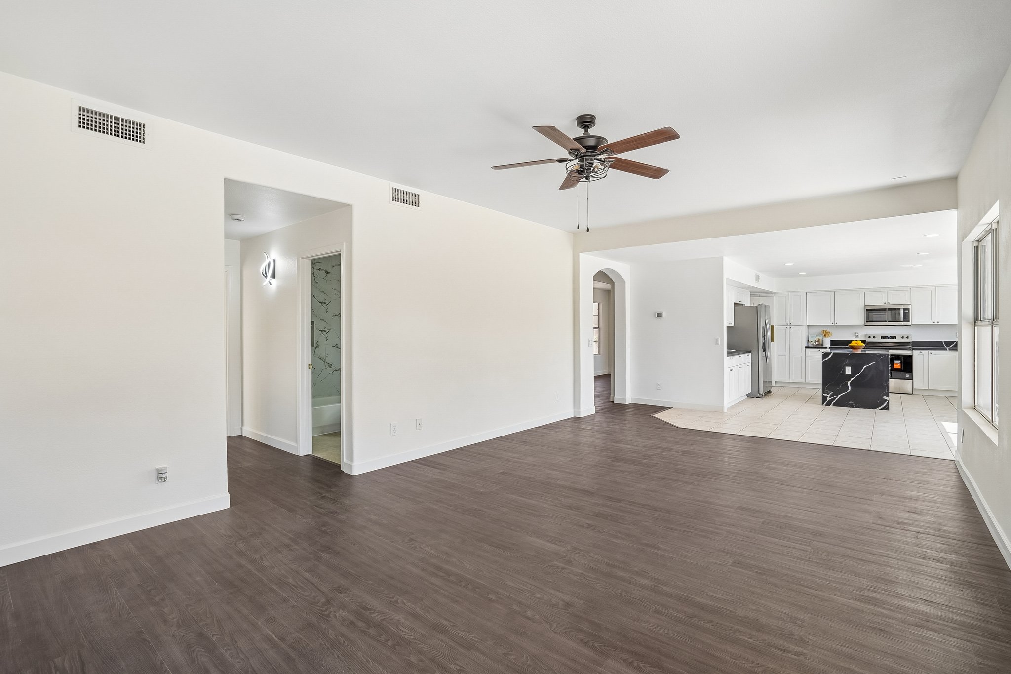 12425 W Encanto Blvd-S1109-009.jpg