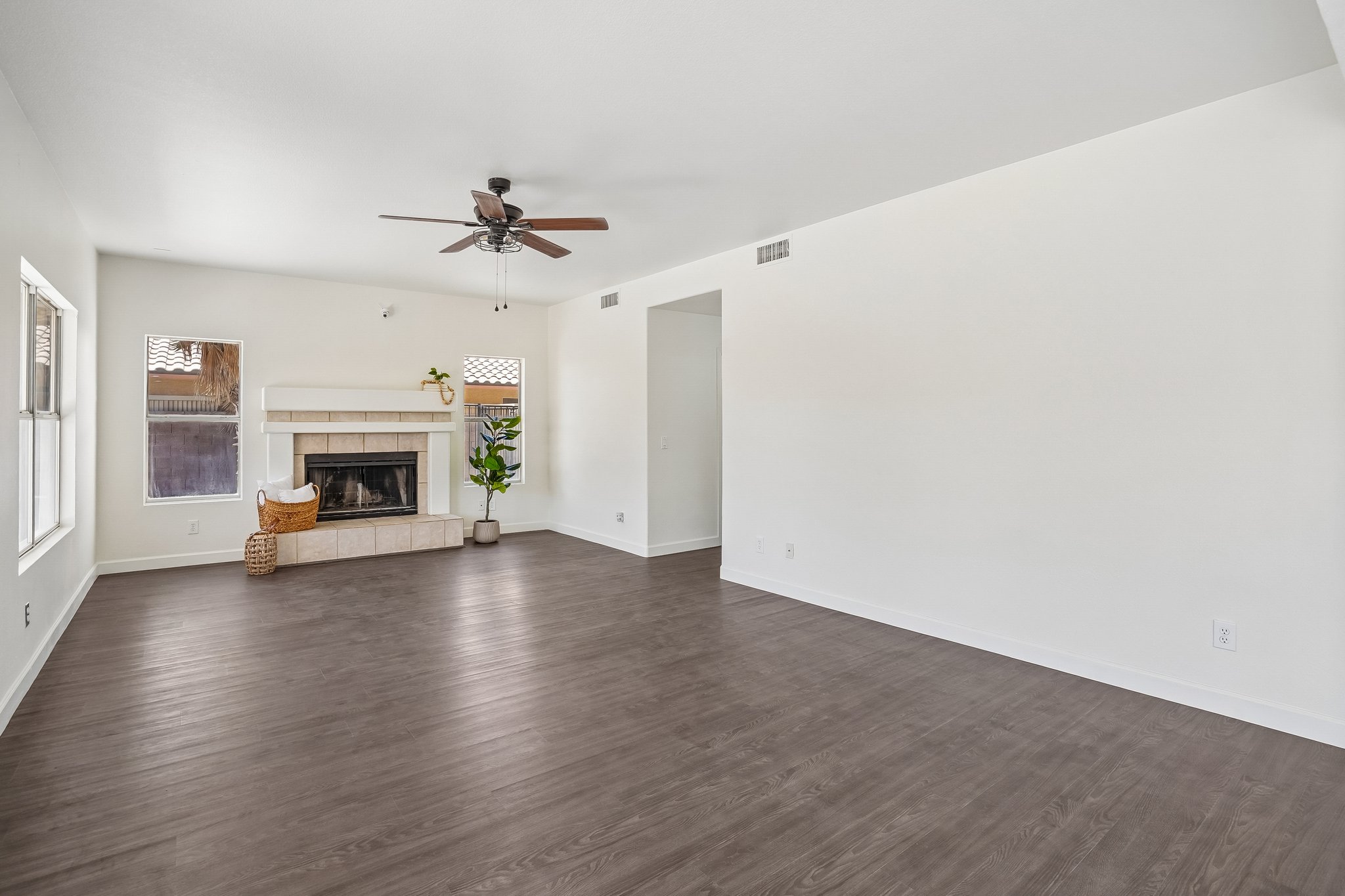 12425 W Encanto Blvd-S1109-010.jpg