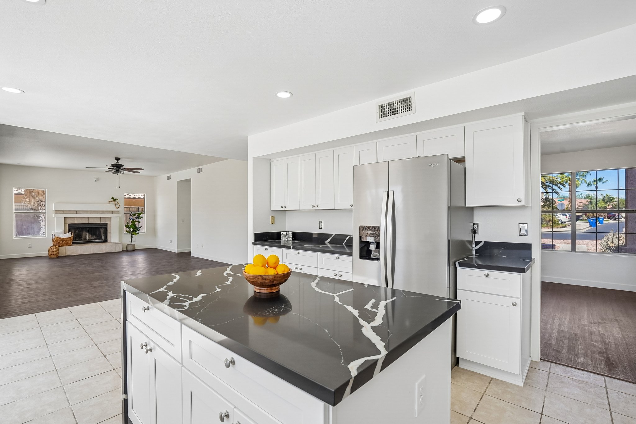 12425 W Encanto Blvd-S1109-018.jpg