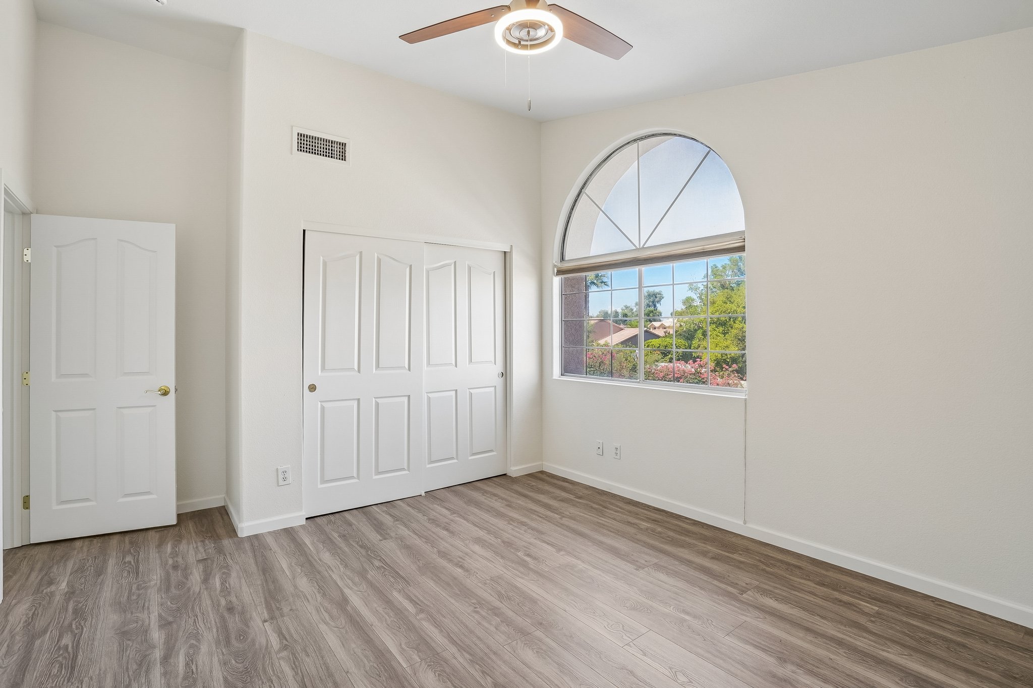 12425 W Encanto Blvd-S1109-045.jpg
