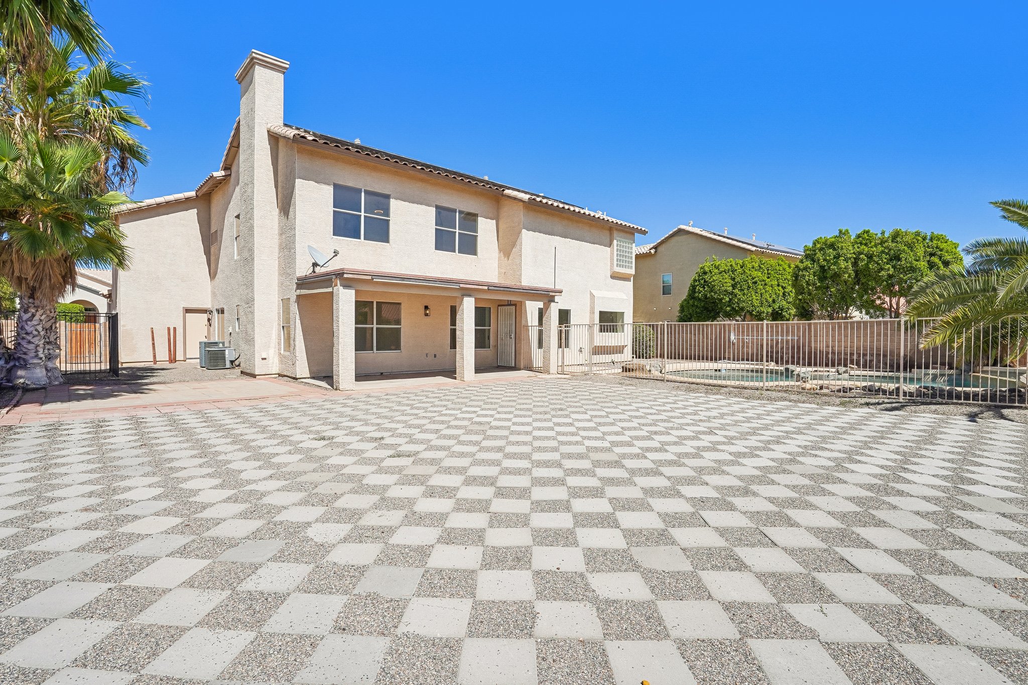 12425 W Encanto Blvd-S1109-052.jpg