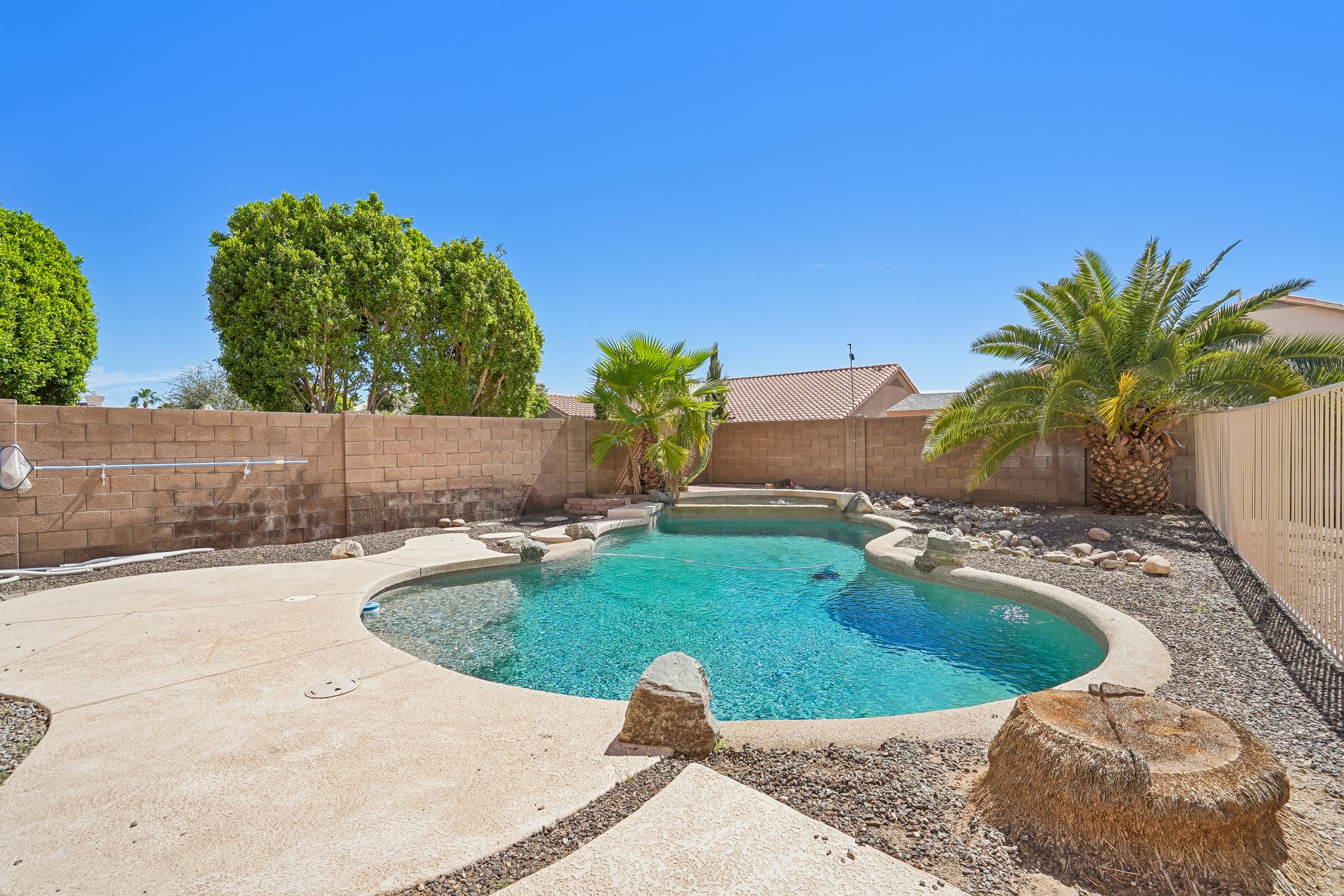 12425 W Encanto Blvd-S1109-053.jpg
