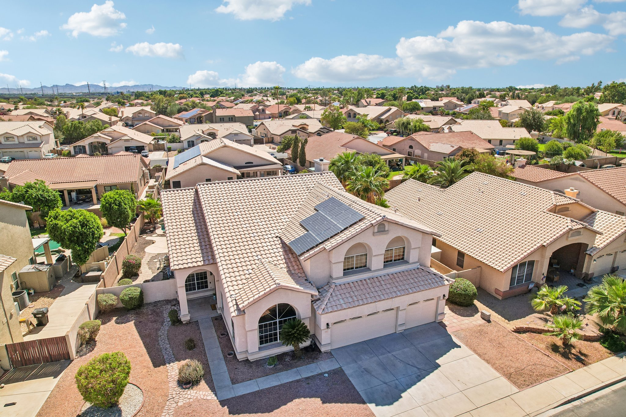 W Encanto Blvd-S1109-005.jpg
