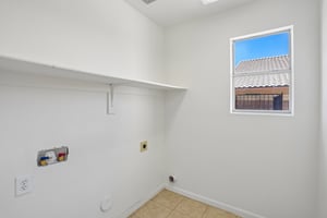 12425 W Encanto Blvd-S1109-027.jpg