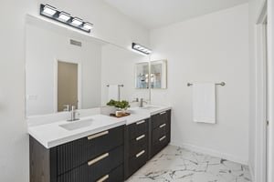 12425 W Encanto Blvd-S1109-035.jpg