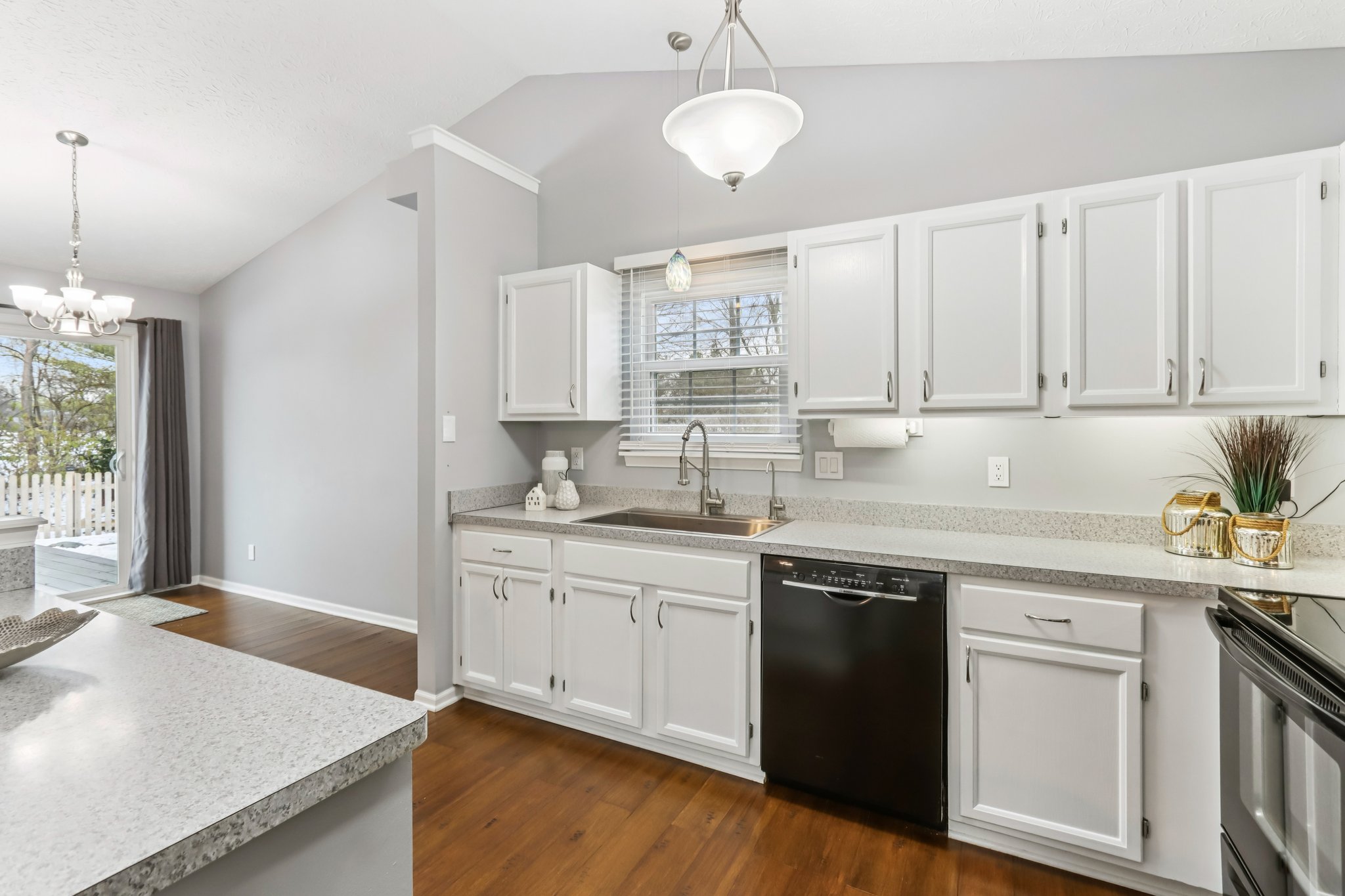 Trumbull Ct-S0712-016.jpg