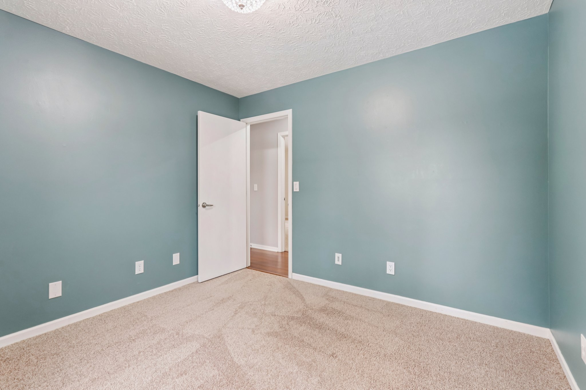 Trumbull Ct-S0712-028.jpg