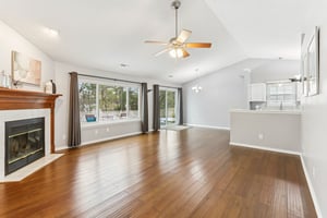 Trumbull Ct-S0712-006.jpg