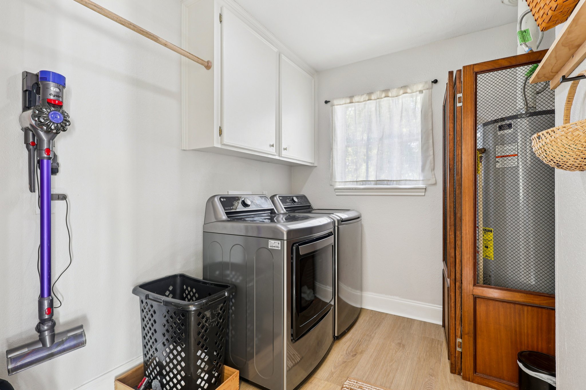 Westmere Dr-S2810-017.jpg