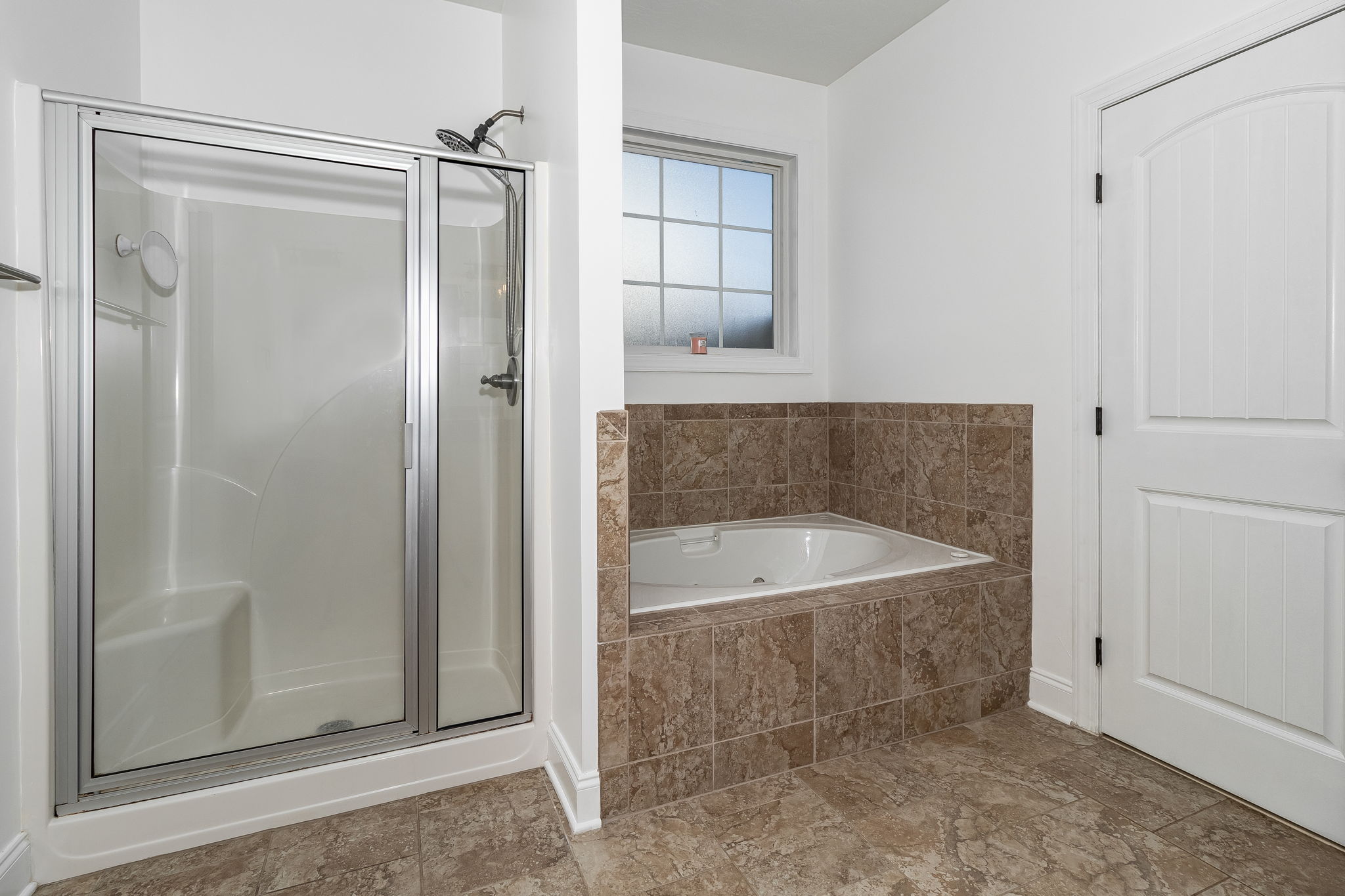 Owner's En-Suite Bath