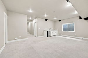  Photo 36