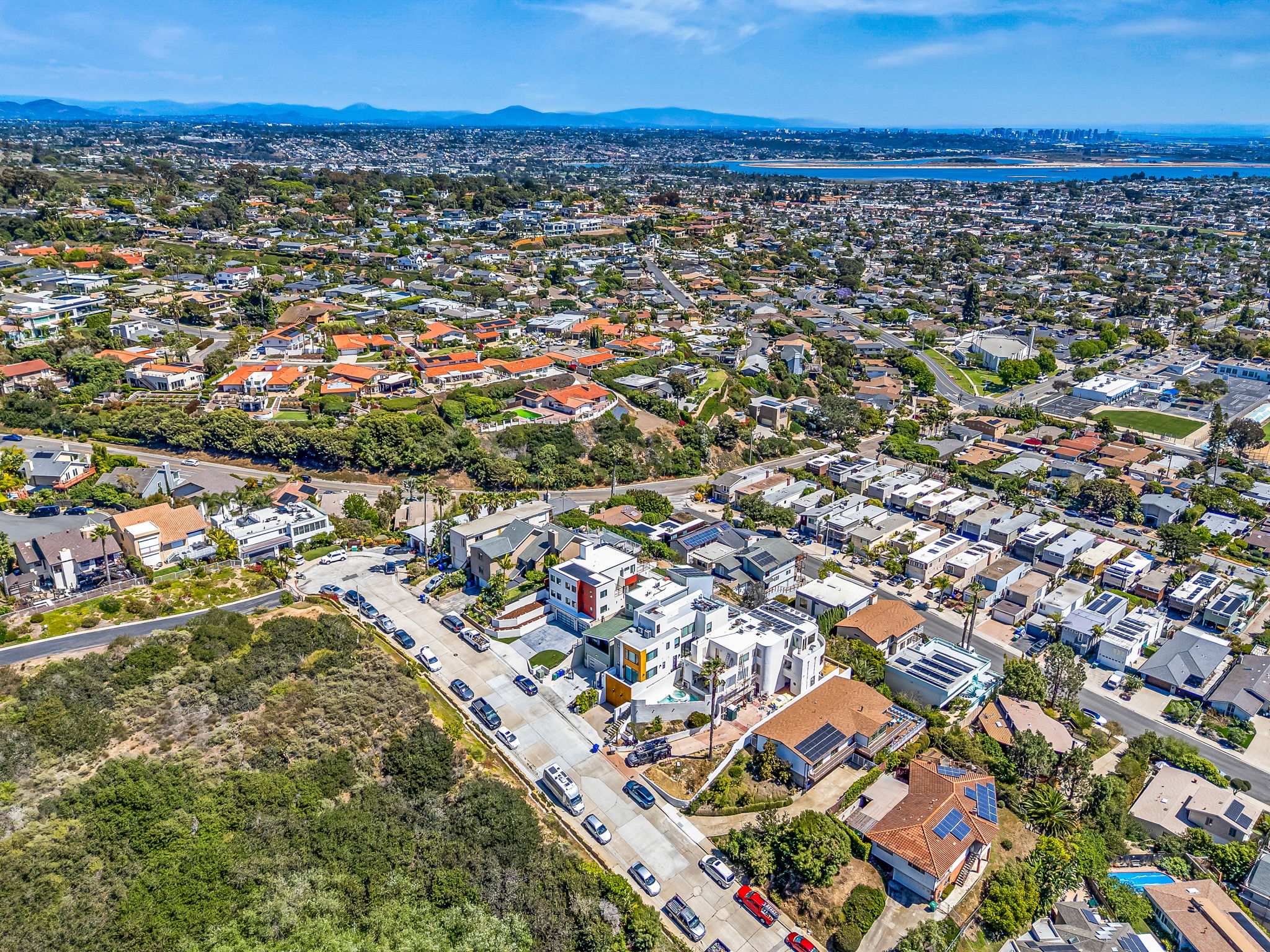 1243-1245 Van Nuys St-75